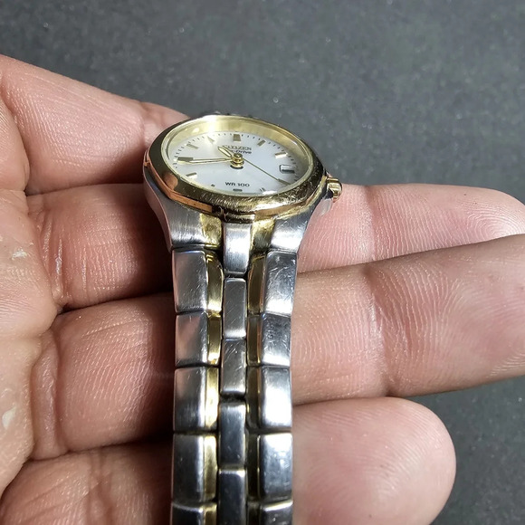 Citizen Ecodrive E010-K15711 Ladies Watch Date Just Not Working For Parts/Repair - Picture 2 of 9